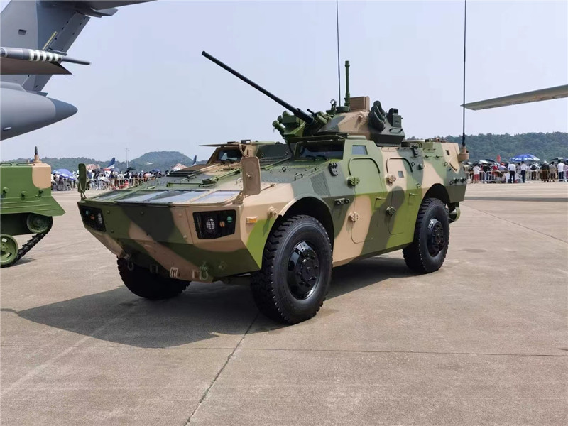 大型装甲车模型